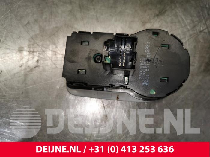 Light switch from a Opel Combo Cargo 1.5 CDTI 75 2020