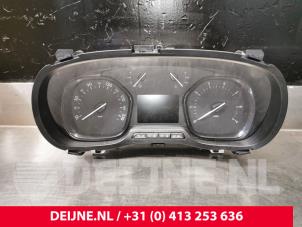 Usagé Compteur Citroen Jumpy 2.0 Blue HDI 120 Prix € 211,75 Prix TTC proposé par van Deijne Onderdelen Uden B.V.