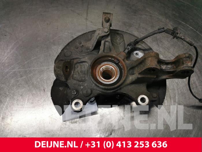 Knuckle, front left from a Opel Combo Cargo 1.5 CDTI 75 2020