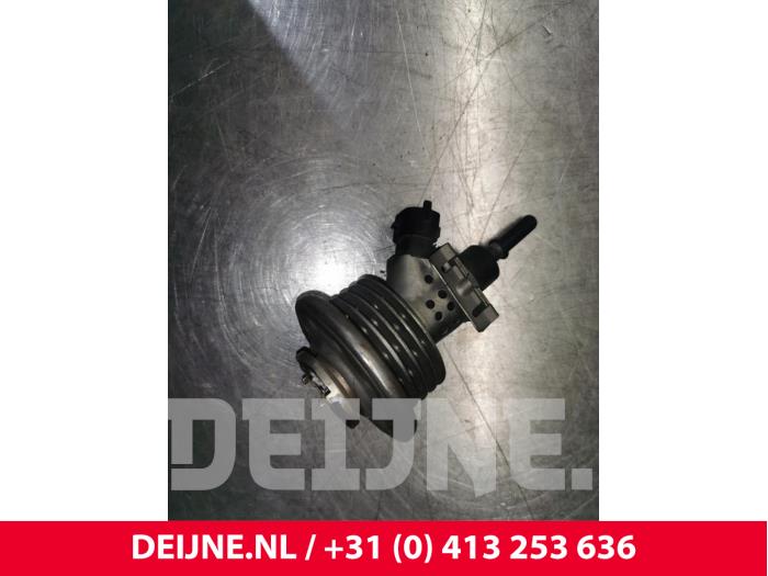Adblue Injector from a Iveco New Daily VI 33S14, 35C14, 35S14 2014
