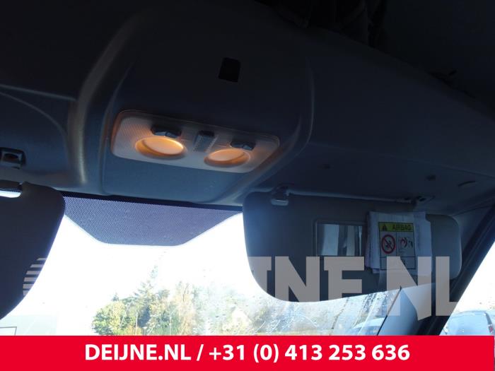 Interior lighting, front from a Opel Combo 1.3 CDTI 16V ecoFlex 2015