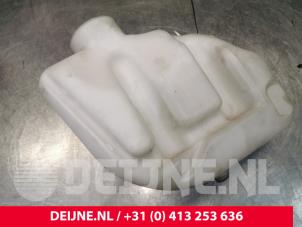 Usagé Réservoir lave-glace avant Mercedes Vito (639.6) 2.2 116 CDI 16V Euro 5 Prix € 24,20 Prix TTC proposé par van Deijne Onderdelen Uden B.V.