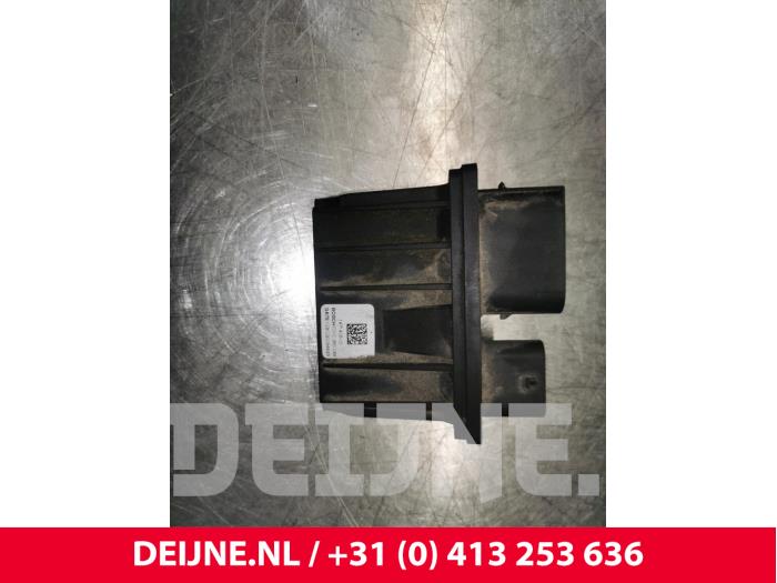 Begagnade AdBlue-sensor Volkswagen Crafter 2.5 TDI 30/35/50 Pris € 30,25 Inklusive moms erbjuds av van Deijne Onderdelen Uden B.V.
