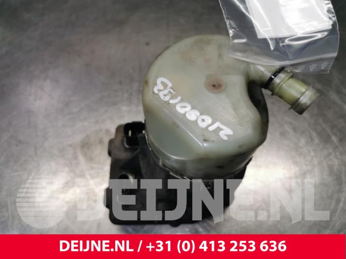 Usagé Pompe de direction Volvo V60 I (FW/GW) 1.6 DRIVe Prix € 100,00 Règlement à la marge proposé par van Deijne Onderdelen Uden B.V.