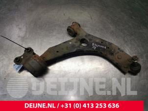 Usagé Bras de suspension bas avant droit Volvo C30 (EK/MK) 1.6 16V Prix sur demande proposé par van Deijne Onderdelen Uden B.V.