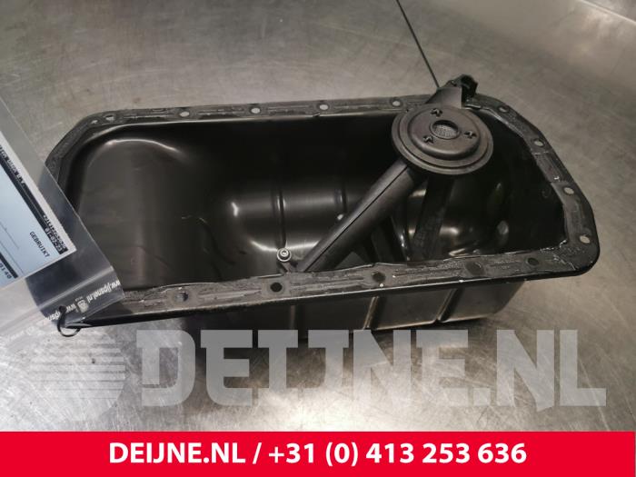 Gebrauchte Ölwanne Volvo V70 (BW) 1.6 DRIVe,D2 Preis € 70,00 Margenregelung angeboten von van Deijne Onderdelen Uden B.V.