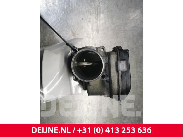 Throttle body from a Volvo V70 (BW) 1.6 DRIVe,D2 2013