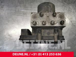 Used ABS pump Mitsubishi Canter 3.0 16V 815,816 Price on request offered by van Deijne Onderdelen Uden B.V.