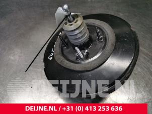 Używane Wspomaganie hamulców Toyota ProAce 1.6 D-4D 95 16V Cena € 60,50 Z VAT oferowane przez van Deijne Onderdelen Uden B.V.