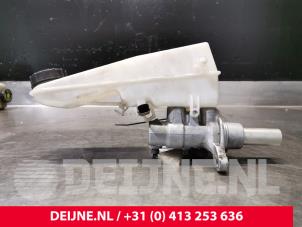 Usagé Cylindre de frein principal Toyota ProAce 1.6 D-4D 95 16V Prix € 90,75 Prix TTC proposé par van Deijne Onderdelen Uden B.V.