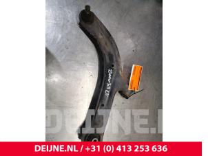Used Front lower wishbone, left Nissan NV 200 (M20M) 1.5 dCi 90 Price on request offered by van Deijne Onderdelen Uden B.V.