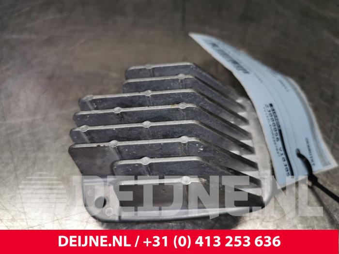 Usagé Module phare LED Volvo XC40 (XZ) 1.5 T2 12V Prix € 100,00 Règlement à la marge proposé par van Deijne Onderdelen Uden B.V.