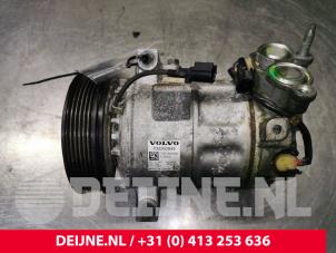 Używane Pompa klimatyzacji Volvo XC40 (XZ) 1.5 T2 12V Cena € 195,00 Procedura marży oferowane przez van Deijne Onderdelen Uden B.V.