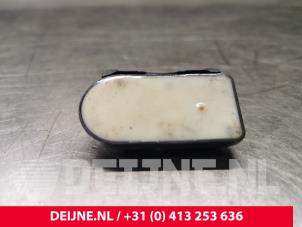 Däcktryckssensor från en Mercedes-Benz Sprinter 5t (907.6) 315 CDI 2.0 D RWD 2020
