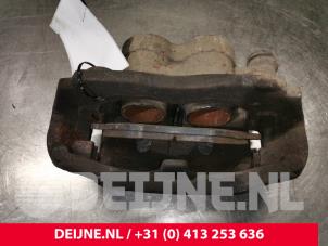 Używane Zacisk hamulcowy prawy przód Mercedes Sprinter 5t 515 CDI 2.0 D RWD Cena € 90,75 Z VAT oferowane przez van Deijne Onderdelen Uden B.V.