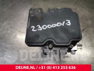 Usagé Pompe ABS Citroen Jumpy 2.0 Blue HDI 120 Prix € 181,50 Prix TTC proposé par van Deijne Onderdelen Uden B.V.