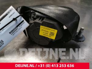 Used Front seatbelt, centre Opel Combo Cargo 1.5 CDTI 75 Price € 121,00 Inclusive VAT offered by van Deijne Onderdelen Uden B.V.