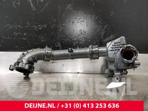 Used Air intake hose Volvo V60 II (ZW) 2.0 B3 16V Mild Hybrid Geartronic Price € 65,00 Margin scheme offered by van Deijne Onderdelen Uden B.V.