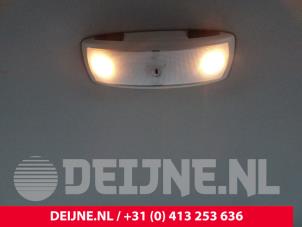 Usados Iluminación interior detrás Volvo V60 I (FW/GW) 1.6 DRIVe Precio de solicitud ofrecido por van Deijne Onderdelen Uden B.V.