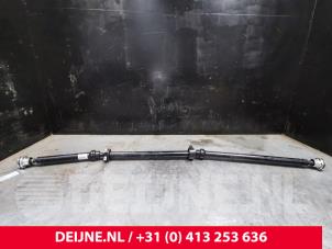 Used Intermediate shaft Volvo XC60 II (UZ) 2.0 B5 Mild Hybrid Geartronic 16V AWD Price € 400,00 Margin scheme offered by van Deijne Onderdelen Uden B.V.