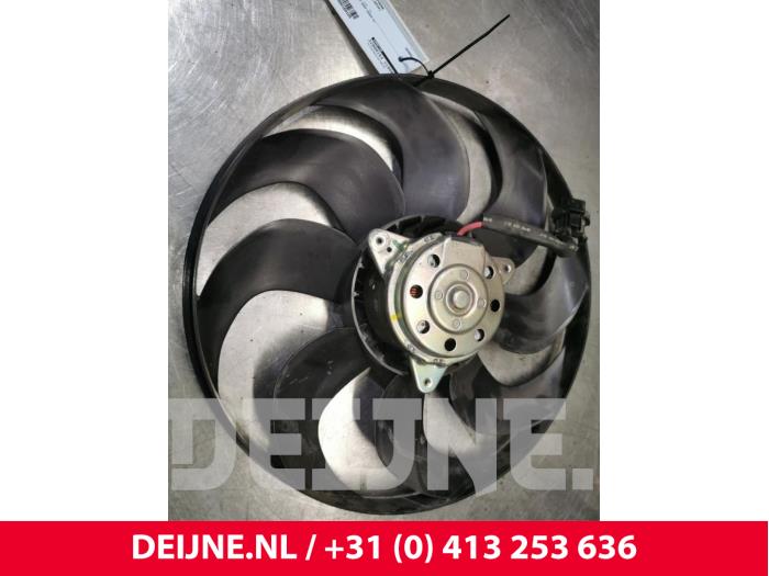 Gebrauchte RI Scheibe Intelligent Volvo V60 I (FW/GW) 2.0 D3 16V Preis € 150,00 Margenregelung angeboten von van Deijne Onderdelen Uden B.V.
