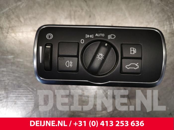 Light switch from a Volvo XC60 I (DZ) 2.0 D4 16V 2015