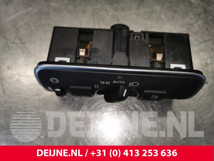 Light switch from a Volvo XC60 I (DZ) 2.0 D4 16V 2015