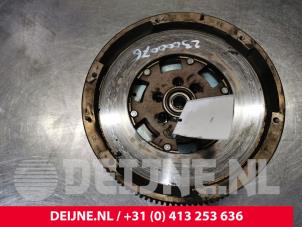 Used Dual mass flywheel Volkswagen Crafter 2.0 TDI Price € 181,50 Inclusive VAT offered by van Deijne Onderdelen Uden B.V.