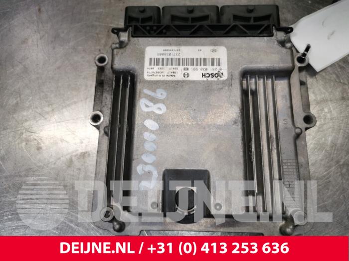 Used Engine management computer Opel Vivaro 1.6 CDTI 90 Price € 242,00 Inclusive VAT offered by van Deijne Onderdelen Uden B.V.