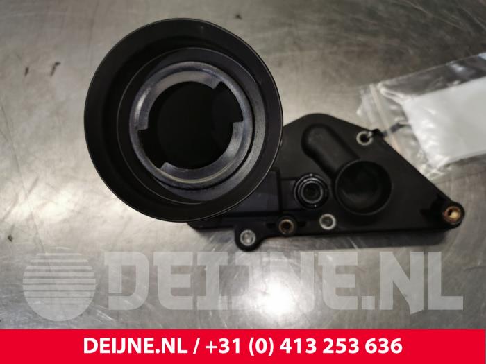 Oil fill pipe from a Volkswagen Crafter 2.5 TDI 30/32/35/46/50 2007
