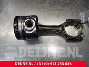 Used Piston Volkswagen Crafter 2.5 TDI 30/32/35/46/50 Price € 181,50 Inclusive VAT offered by van Deijne Onderdelen Uden B.V.