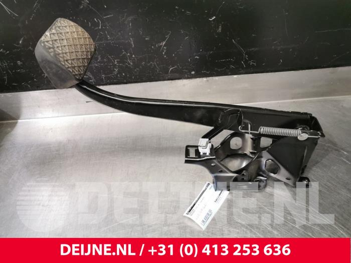 Używane Pedal hamulca Mercedes Vito (447.6) 2.2 114 CDI 16V Cena € 72,60 Z VAT oferowane przez van Deijne Onderdelen Uden B.V.