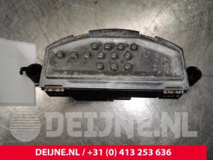 Używane Opornik nagrzewnicy Mercedes Vito (447.6) 2.2 114 CDI 16V Cena € 24,20 Z VAT oferowane przez van Deijne Onderdelen Uden B.V.