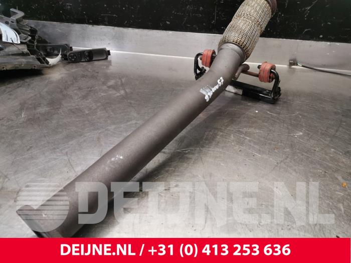 Usagé Tube échappement avant Volvo V60 I (FW/GW) 2.4 D6 20V Plug-in Hybrid AWD Prix € 45,00 Règlement à la marge proposé par van Deijne Onderdelen Uden B.V.