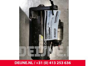 Używane Rozrusznik Nissan Primastar 1.9 dCi 100 Cena € 48,40 Z VAT oferowane przez van Deijne Onderdelen Uden B.V.