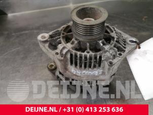 Usados Dinamo Opel Movano Combi 2.8 DTI Precio de solicitud ofrecido por van Deijne Onderdelen Uden B.V.