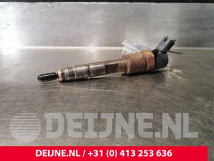Używane Wtryskiwacz (Diesel) Nissan Primastar 1.9 dCi 100 Cena € 90,75 Z VAT oferowane przez van Deijne Onderdelen Uden B.V.