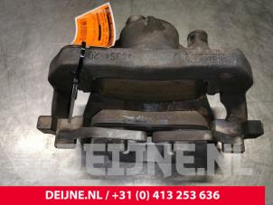Used Front brake calliper, left Toyota ProAce 2.0 D-4D 177 16V Worker Price on request offered by van Deijne Onderdelen Uden B.V.