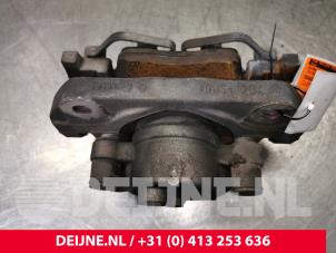 Used Front brake calliper, right Toyota ProAce 2.0 D-4D 177 16V Worker Price on request offered by van Deijne Onderdelen Uden B.V.