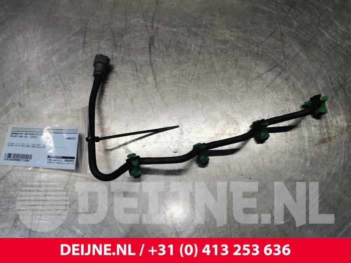 Used Fuel return line Volvo V40 (MV) 2.0 D2 16V Price € 50,00 Margin scheme offered by van Deijne Onderdelen Uden B.V.