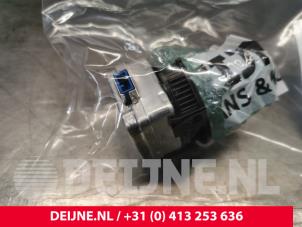 Used Xenon bulb Tesla Model S P85D Price € 30,25 Inclusive VAT offered by van Deijne Onderdelen Uden B.V.