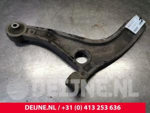 Usagé Bras de suspension bas avant droit Opel Movano 2.3 CDTi 16V FWD Prix € 60,50 Prix TTC proposé par van Deijne Onderdelen Uden B.V.