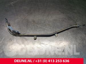Used Oil dipstick Mercedes ML III (166) 2.1 ML-250 CDI 16V BlueTEC 4-Matic Price € 30,00 Margin scheme offered by van Deijne Onderdelen Uden B.V.