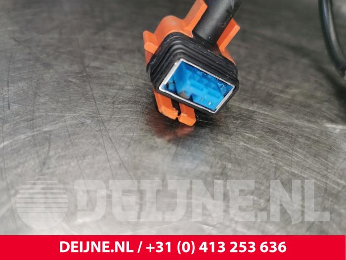 Xenonlampa från en Tesla Model S 85D 2015