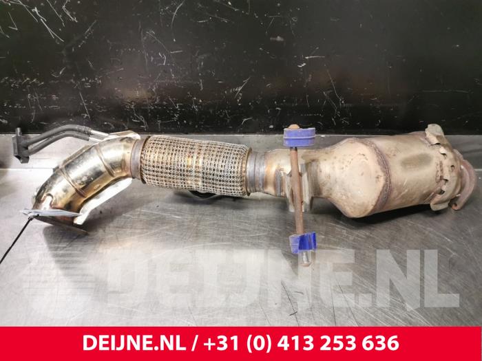Usagé Filtre à particules Volvo XC60 II (UZ) 2.0 B5 Mild Hybrid Geartronic 16V AWD Prix € 550,00 Règlement à la marge proposé par van Deijne Onderdelen Uden B.V.