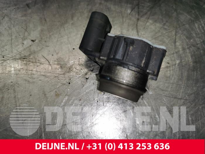 Begagnade Parkeringssensor Tesla Model S 85D Pris € 60,50 Inklusive moms erbjuds av van Deijne Onderdelen Uden B.V.