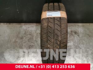 Usados Neumático de invierno Precio € 60,00 Norma de margen ofrecido por van Deijne Onderdelen Uden B.V.