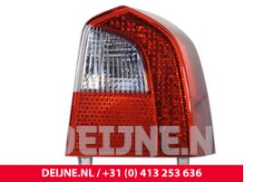 Neue Rücklicht rechts Volvo V70 Preis € 130,68 Mit Mehrwertsteuer angeboten von van Deijne Onderdelen Uden B.V.