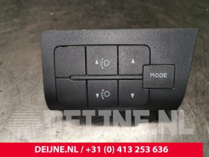 Used Light switch Citroen Jumper (U9) 2.2 HDi 100 Euro 4 Price € 30,25 Inclusive VAT offered by van Deijne Onderdelen Uden B.V.