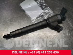 Used Injector (diesel) Mercedes Vito (447.6) 1.6 111 CDI 16V Price € 90,75 Inclusive VAT offered by van Deijne Onderdelen Uden B.V.